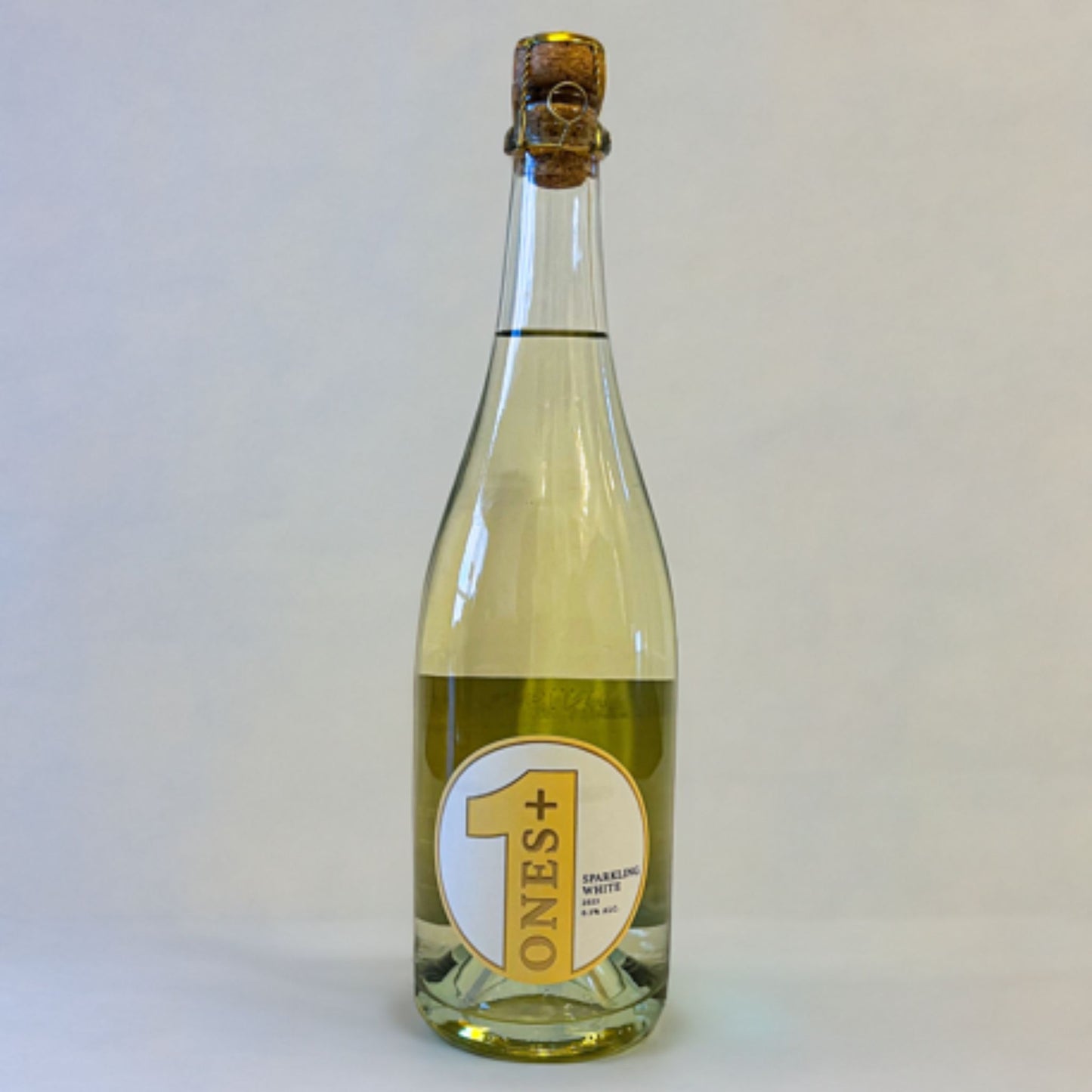 ONES+ Sparkling Non-Alcoholic White is available at Knyota Non-Alcoholic Drinks.