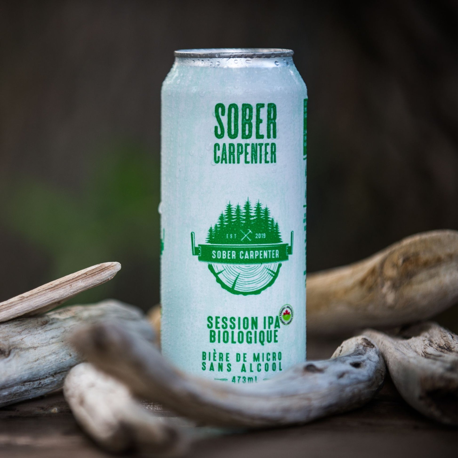 A nice photo of Sober Carpenter Organic Session IPA. Sober Carpenter Organic Session IPA is available for sale at knyota.com.